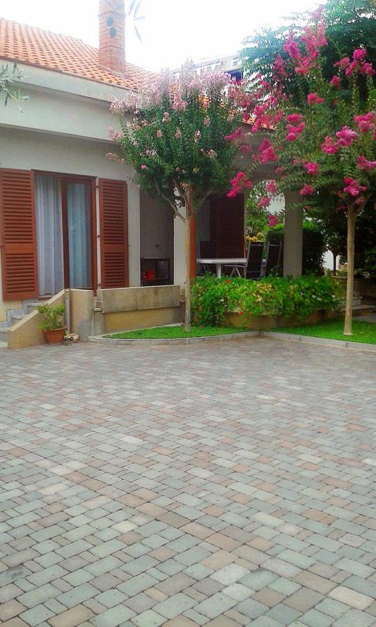 Apartment Magnolia Petrcane Exteriér fotografie